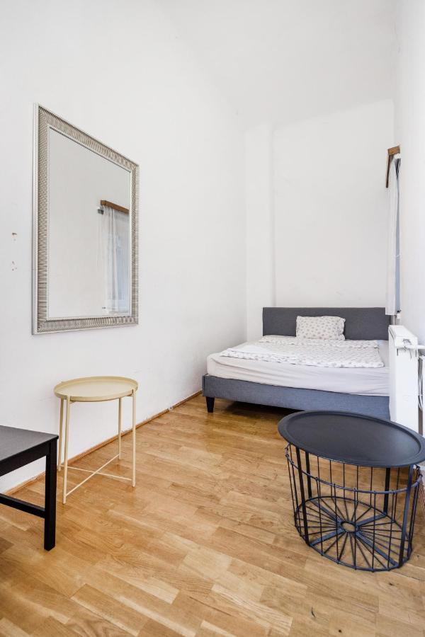 Downtown Circus Apartment Budapeste Exterior foto